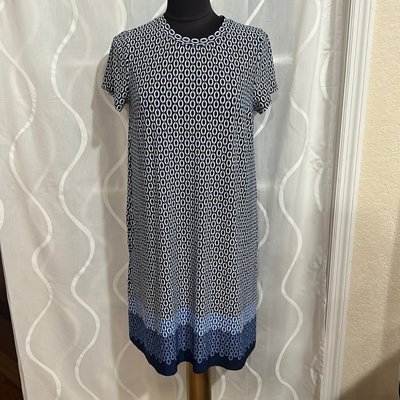 Apt. 9 Dresses & Skirts - Apt. 9 Navy & White Print, Short Sleeve Shift Dress, Size Small